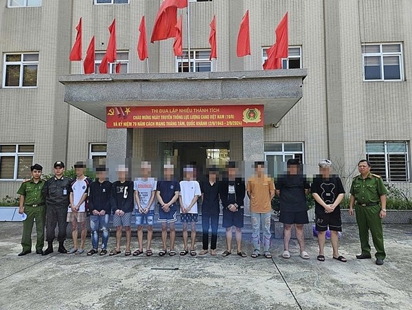 Bắt giữ nhóm đối tượng đánh nhau gây náo loạn tại bãi xe Sân bay Nội Bài