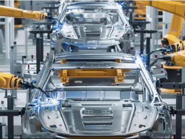 Châu Âu giãn lộ trình cắt giảm CO2, ngành ô tô hưởng lợi