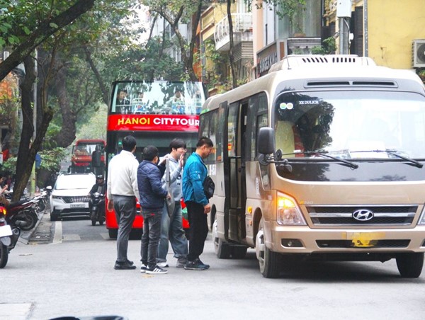 Hạn chế xe trên 16 chỗ vào phố cổ: Cần tiếp tục nghiên cứu, hoàn thiện phương án