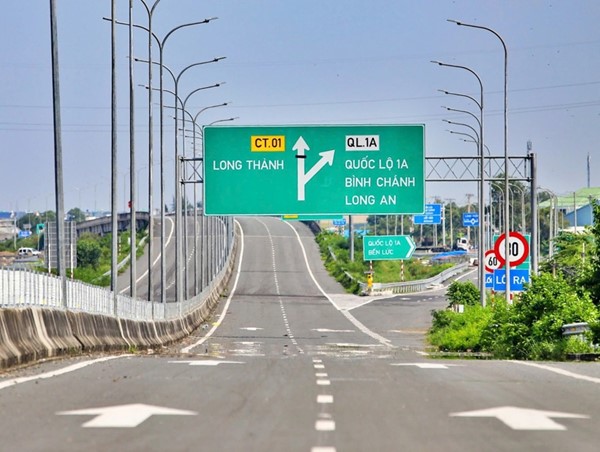 Tháo gỡ khó khăn cho dự án cao tốc Bến Lức-Long Thành và Biên Hòa-Vũng Tàu