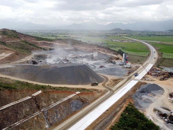 Hoàn thành 20km đầu tuyến cao tốc Khánh Hòa - Buôn Ma Thuột trong năm 2025