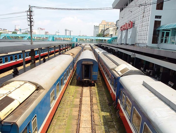 Nghiên cứu chính sách để thúc đẩy triển khai nhanh các dự án đường sắt