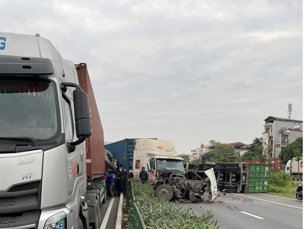 Xây dựng quốc lộ 5 là tuyến giao thông an toàn