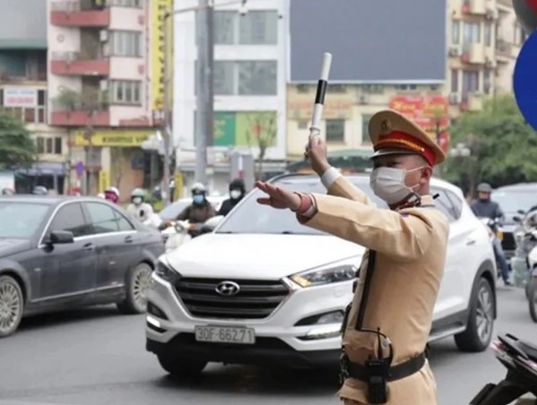 Phân luồng giao thông các tuyến đường quanh Hồ Tây ngày 13/4