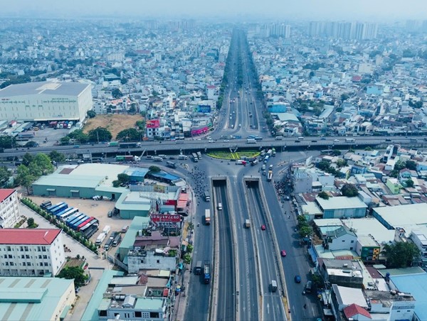 6 tình huống phân luồng khi ùn tắc dịp 30/4