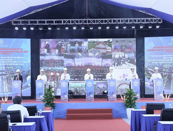 Khởi công Dự án đầu tư xây dựng nút giao khác mức giữa đường Vành đai 3,5 với Đại lộ Thăng Long