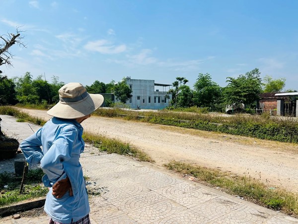 Quảng Nam: người dân khổ vì dự án hơn 80 tỷ đồng “đắp chiếu”