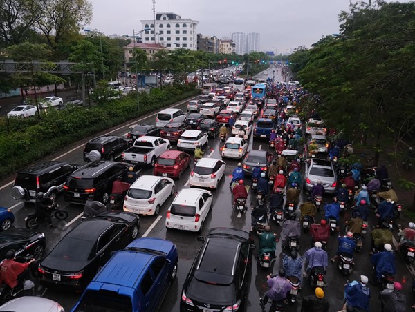 Đề xuất bốc thăm mua xe máy, ô tô chạy xăng: Cân nhắc lộ trình phù hợp