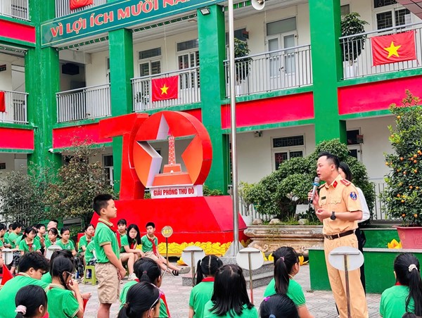 Giáo dục luật giao thông cho học sinh là đầu tư cho tương lai