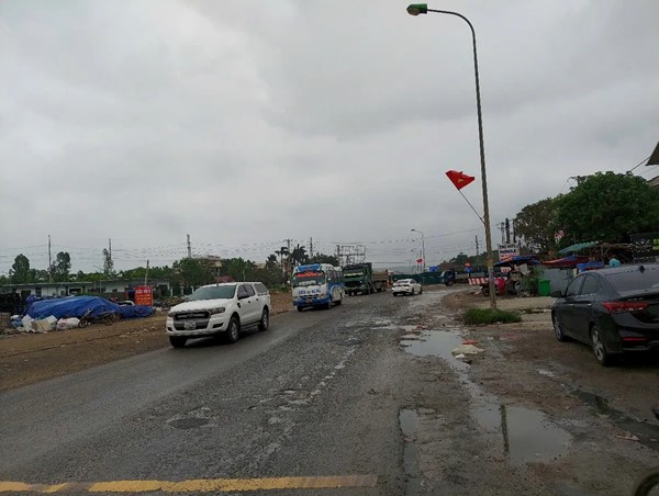 Điểm đen về ùn tắc giao thông trên Quốc lộ 6