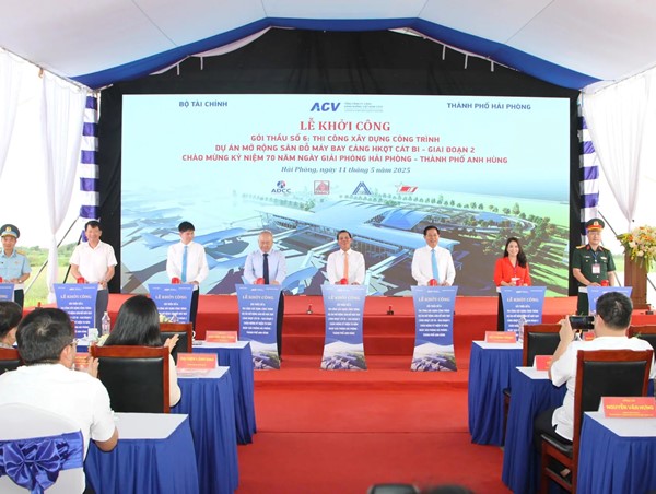 Khởi công Dự án mở rộng sân đỗ máy bay Cảng hàng không quốc tế Cát Bi - giai đoạn 2