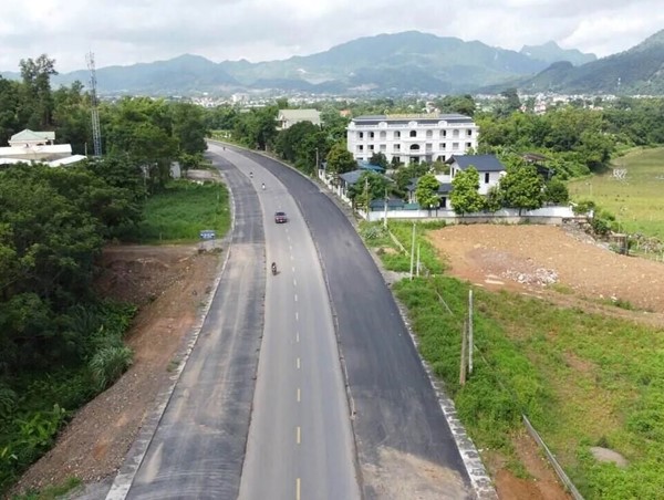 Kiến nghị hoàn thiện tuyến cao tốc Hà Nội - Hoà Bình - Sơn La - Điện Biên