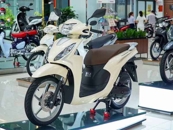 Nên giảm lệ phí trước bạ xe máy?