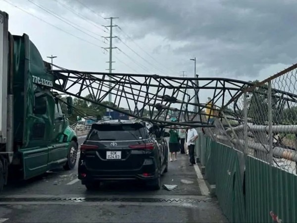 TP Hồ Chí Minh chỉ đạo làm rõ nguyên nhân vụ sập cần cẩu dự án nút giao thông Mỹ Thủy