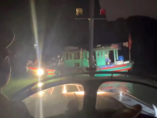 Quảng Ninh: kiểm tra, xử lý tình trạng các tàu, đò chở khách du lịch trái phép