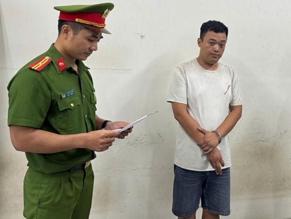 Hà Nội: tạm giữ hình sự lái xe taxi "chặt chém" 4,2 triệu đồng của 2 người dân ở Lào Cai