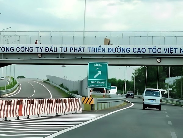 Tăng vốn điều lệ Công ty mẹ - Tổng công ty Đầu tư phát triển đường cao tốc Việt Nam (VEC)