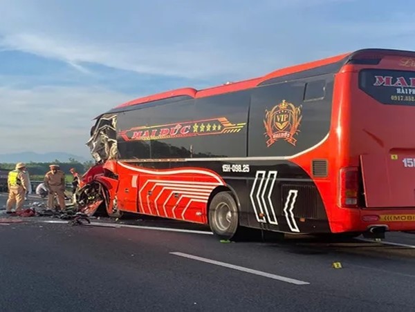 Tai nạn giao thông nghiêm trọng trên cao tốc Đà Nẵng - Quảng Ngãi, nhiều người thương vong