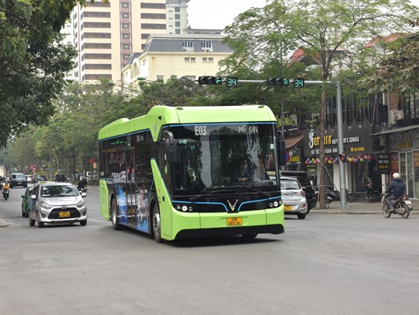 Tăng tốc chuyển đổi phương tiện giao thông xanh