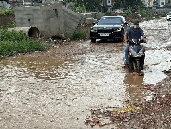 Thi công đường Ngô Quyền thành nỗi ám ảnh của người dân Hà Đông