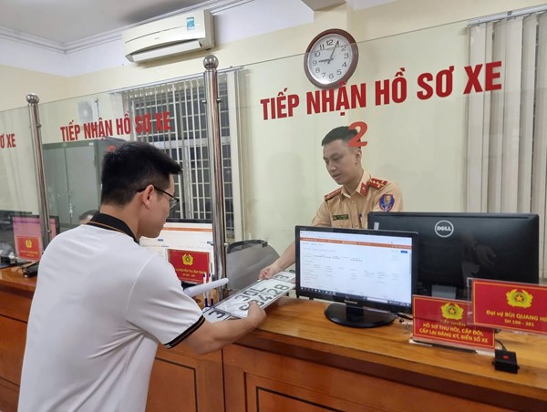 Loạt biển số xe ngũ quý lên sàn đấu giá