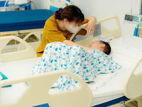 Thông tin sức khỏe 2 trẻ trong vụ tai nạn giao thông liên hoàn tại Dương Nội