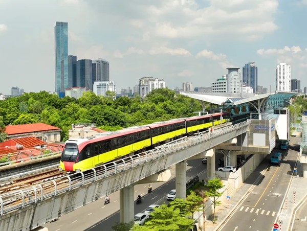 Hà Nội Metro chưa cấm mang xe đạp gắn pin lên tàu điện