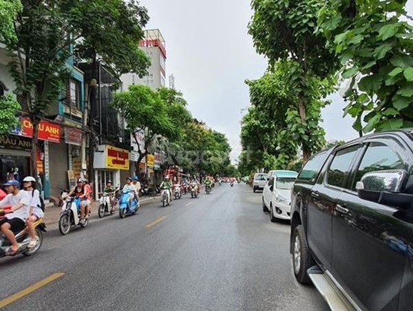 Ô tô chỉ được lưu thông một chiều trên phố Kim Ngưu