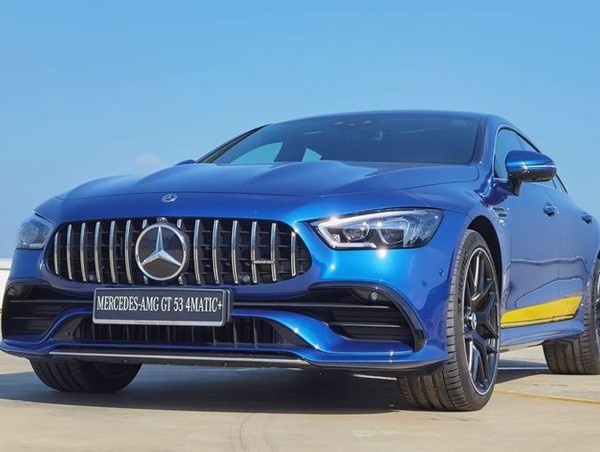 Giá xe tháng 3 giảm kỷ lục, Mercedes giảm hơn 700 triệu đồng