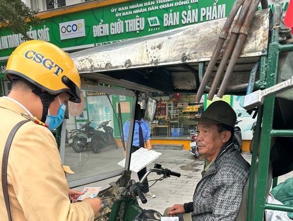 Hà Nội: Kiên quyết đẩy lùi xe ba gác, xe tự chế