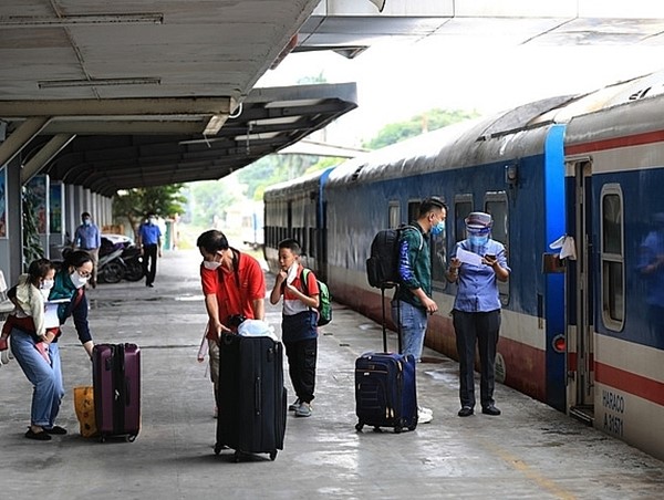 Bổ sung thêm tàu SE11/SE12 chạy tuyến Hà Nội - TP Hồ Chí Minh