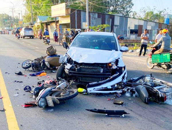 Ngay khi xảy ra TNGT: Kiểm tra nồng độ cồn, chất kích thích với tài xế liên quan