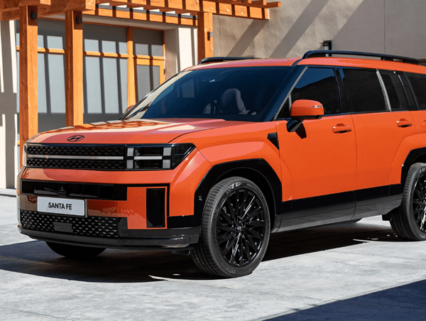 Hyundai triệu hồi hơn 18.000 xe Santa Fe 2024 bị lỗi phần mềm