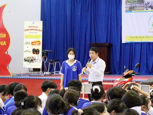 Tăng cường bảo đảm trật tự an toàn giao thông cho lứa tuổi học sinh