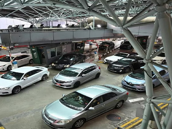 Malaysia xem xét áp dụng thông quan bằng mã QR trên đường bộ