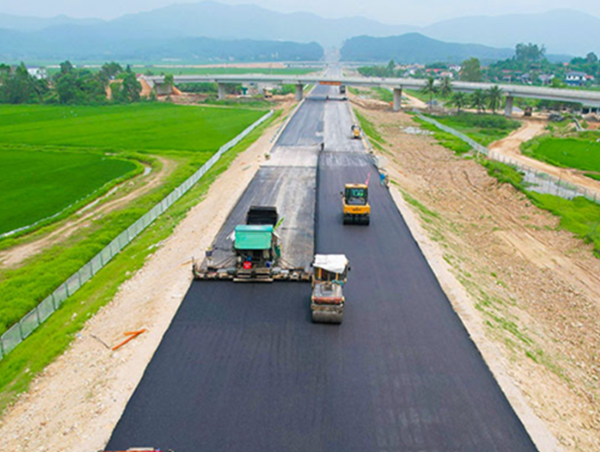 Các cao tốc thông xe dịp 30/4: Nối dài những bờ vui