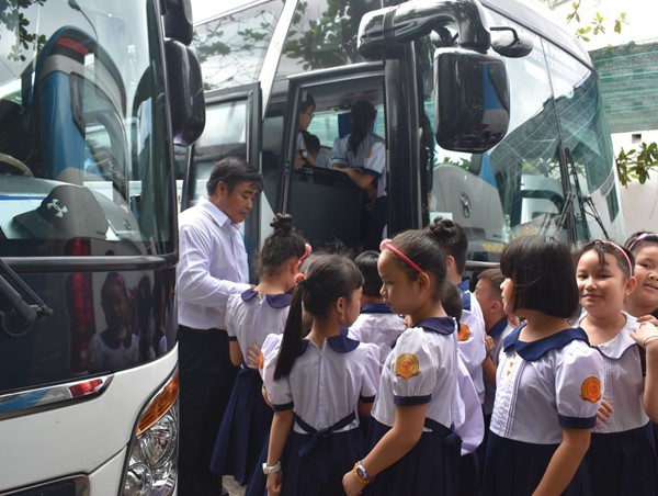 Siết chặt kiểm tra, quản lý xe đưa đón học sinh sau vụ việc thương tâm