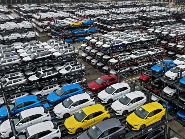 Canada cân nhắc tăng mạnh thuế với xe điện Trung Quốc