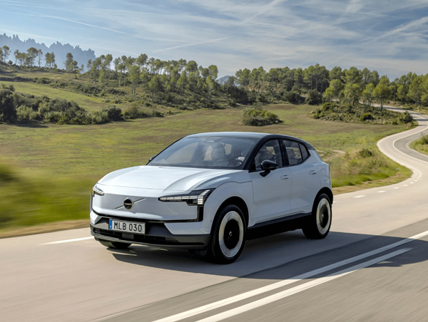 Volvo lùi thời gian ra mắt xe điện Volvo EX30 tại Mỹ vì mức thuế tăng 4 lần