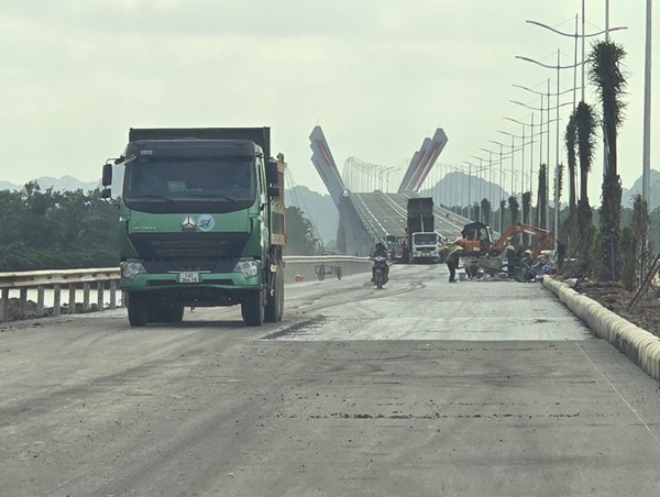 Quảng Ninh: dự án đường dẫn cầu Bến Rừng sắp về đích