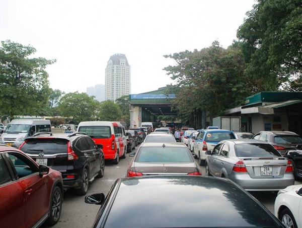 Hà Nội có thể chỉ còn 2 trung tâm đăng kiểm