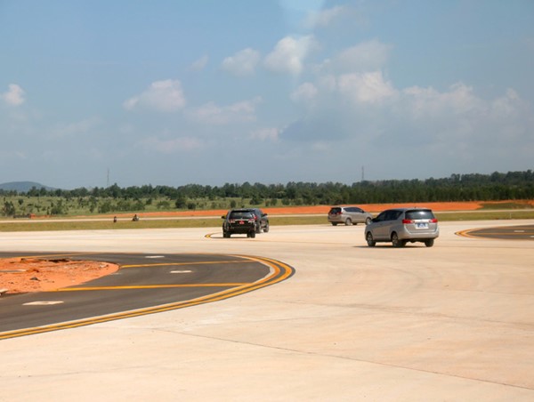 Xúc tiến lựa chọn nhà đầu tư hạng mục dân dụng sân bay Phan Thiết