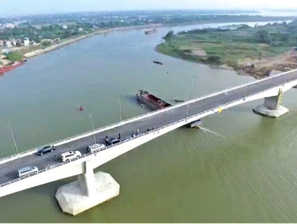 Nam Định: hạn chế giao thông đường thủy qua 3 cây cầu trên sông Đào