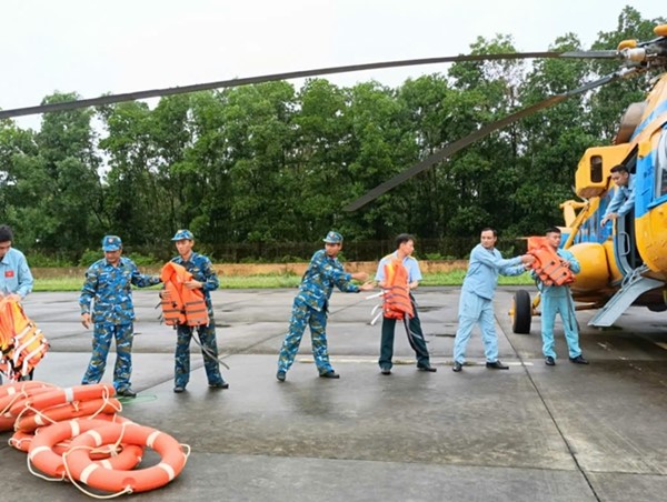 3 trực thăng sẵn sàng tham gia tìm kiếm cứu nạn vùng lũ