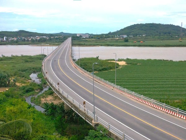 Quảng Ngãi: phương tiện lưu thông bình thường qua cầu Trà Khúc 2 từ 15/9