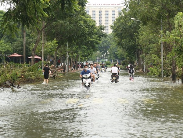 Hà Nội: Không phát sinh thêm vị trí ngập úng, số lượng điểm ngập sâu tiếp tục giảm