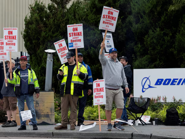 Boeing đề xuất tăng lương 30% để chấm dứt cuộc đình công