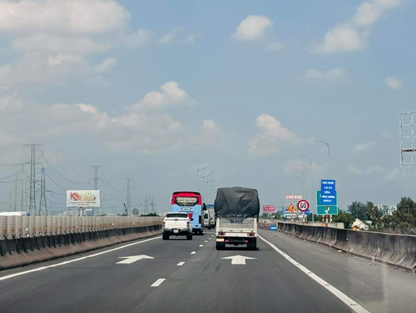 Cần hơn 32.000 tỷ đồng để mở rộng cao tốc TP HCM-Trung Lương-Mỹ Thuận