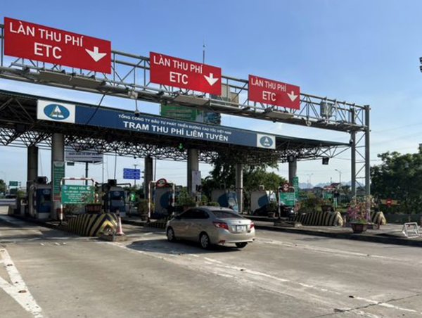 Kiến nghị bổ sung quy định tạm dừng thu phí các cao tốc xuống cấp
