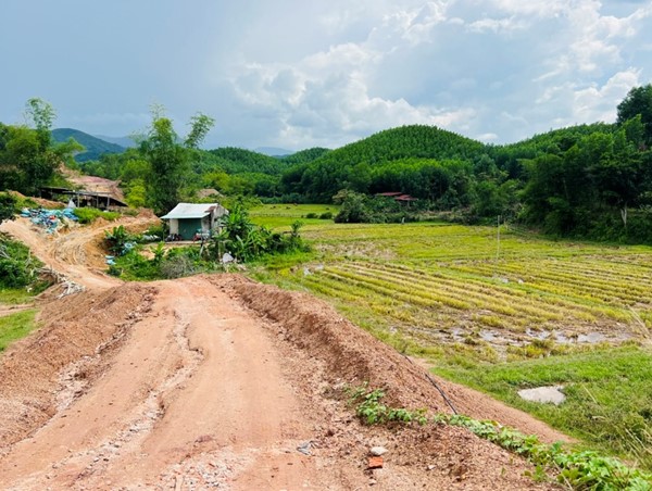 Quảng Nam: 4 năm chưa thi công xong 5km đường